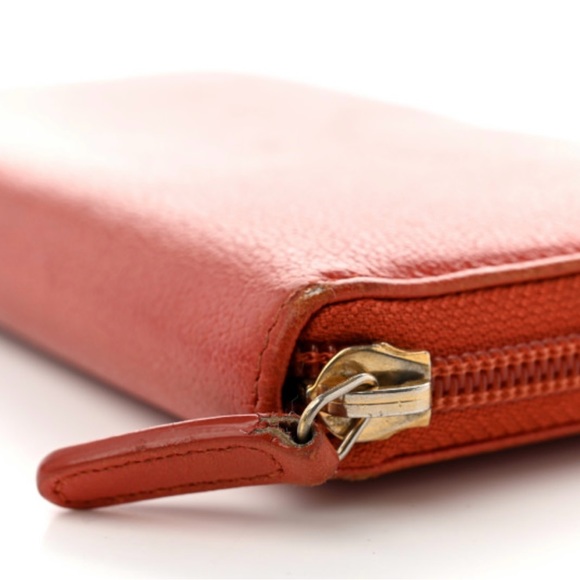 Pre-loved authentic Chanel wallet - Picture 12 of 12